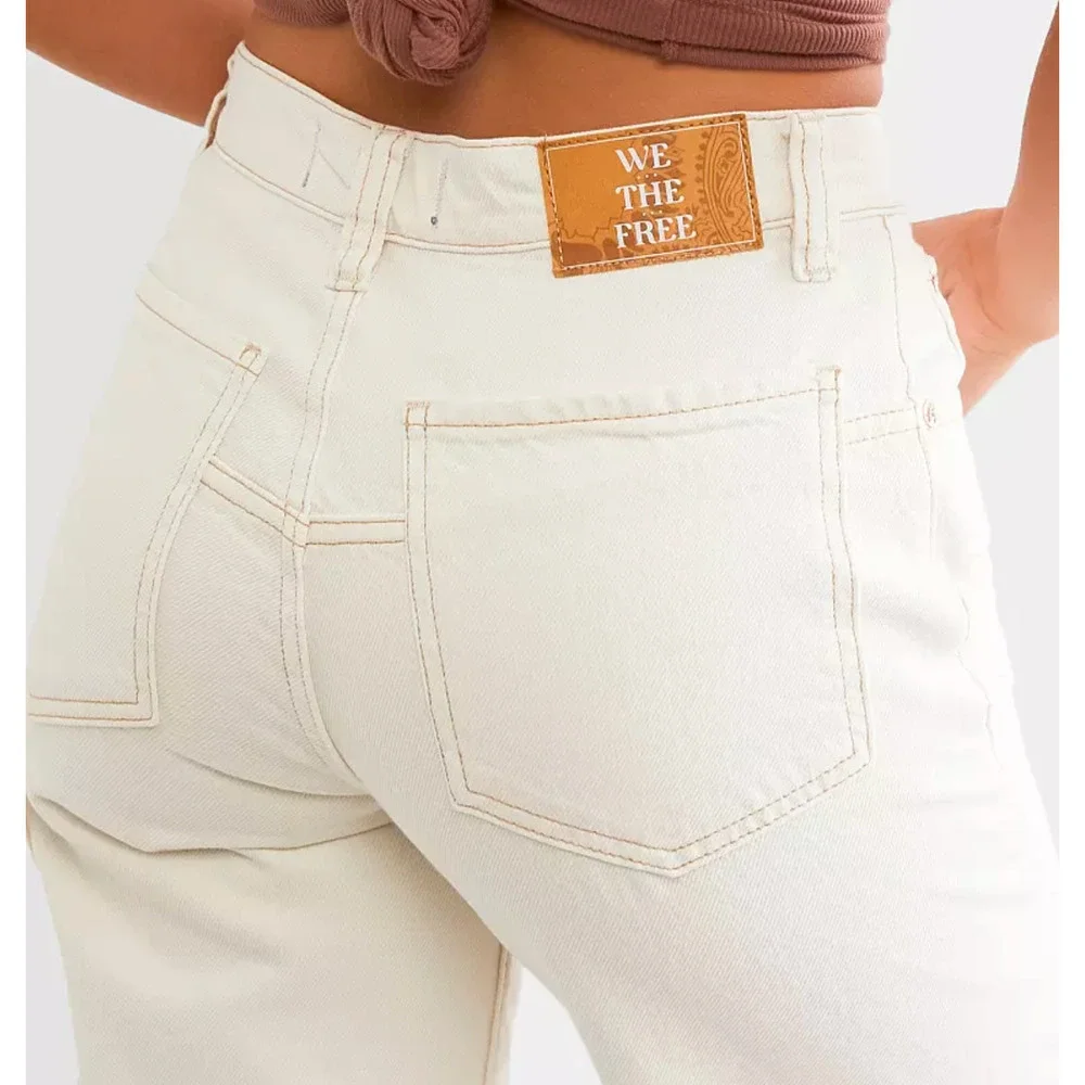 NEW FREE PEOPLE WE THE FREE ECRU TINSLEY BAGGY HIGH RISE STRAIGHT LEG JEANS 32